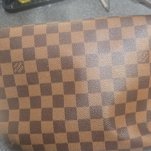 Damier Ebene Mussette Bag - Picture 6 of 10
